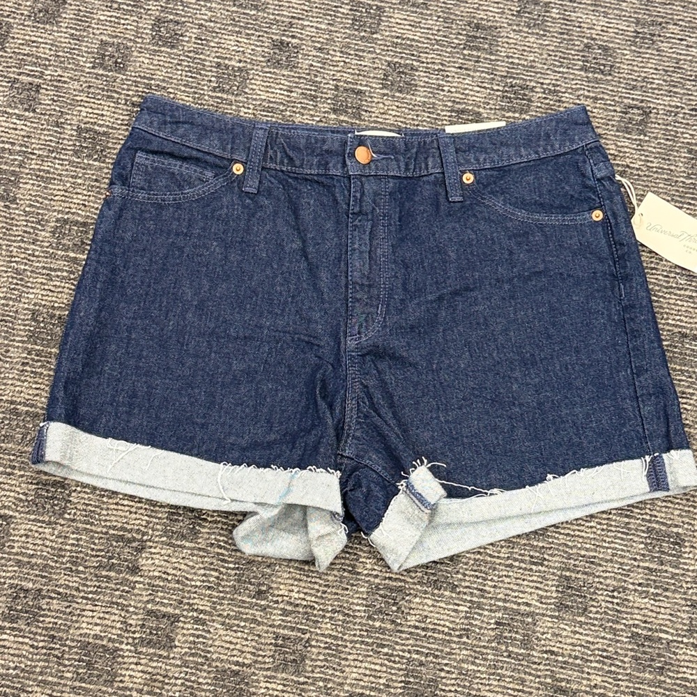 Universal Thread Dark Blue Jean Shorts‎ - Picture 8 of 16